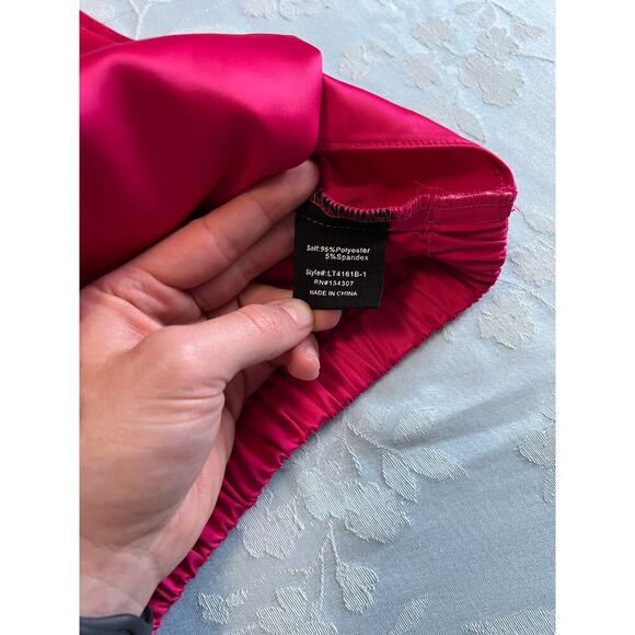 Linen & Dot Lisa top in Berry size XS Resort wear Vibrant barbiecore Party - Picture 9 of 13